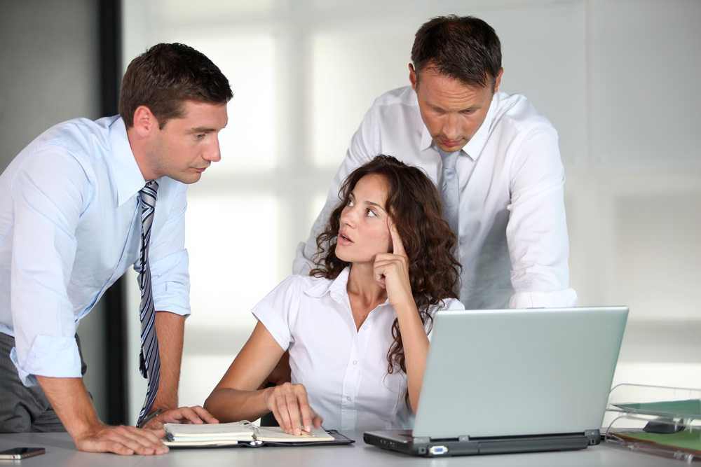 4-Ways-to-Improve-Employee-Satisfaction-in-the-Workplace